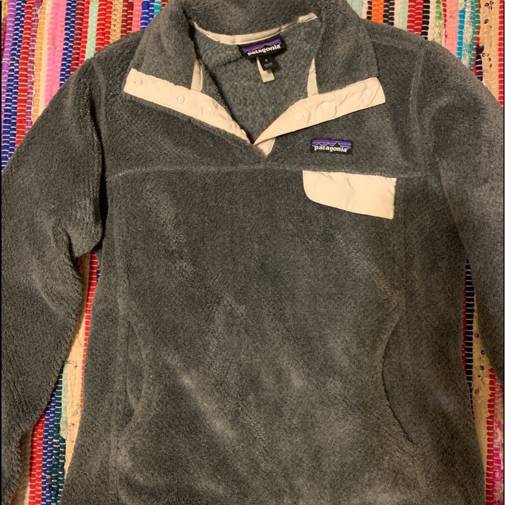 Grey Patagonia Pullover